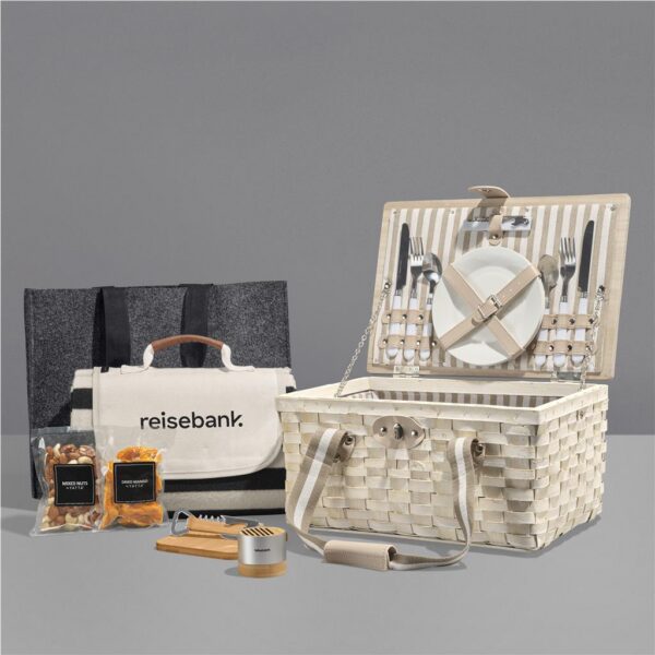 Yatta Golden Glances Hamper