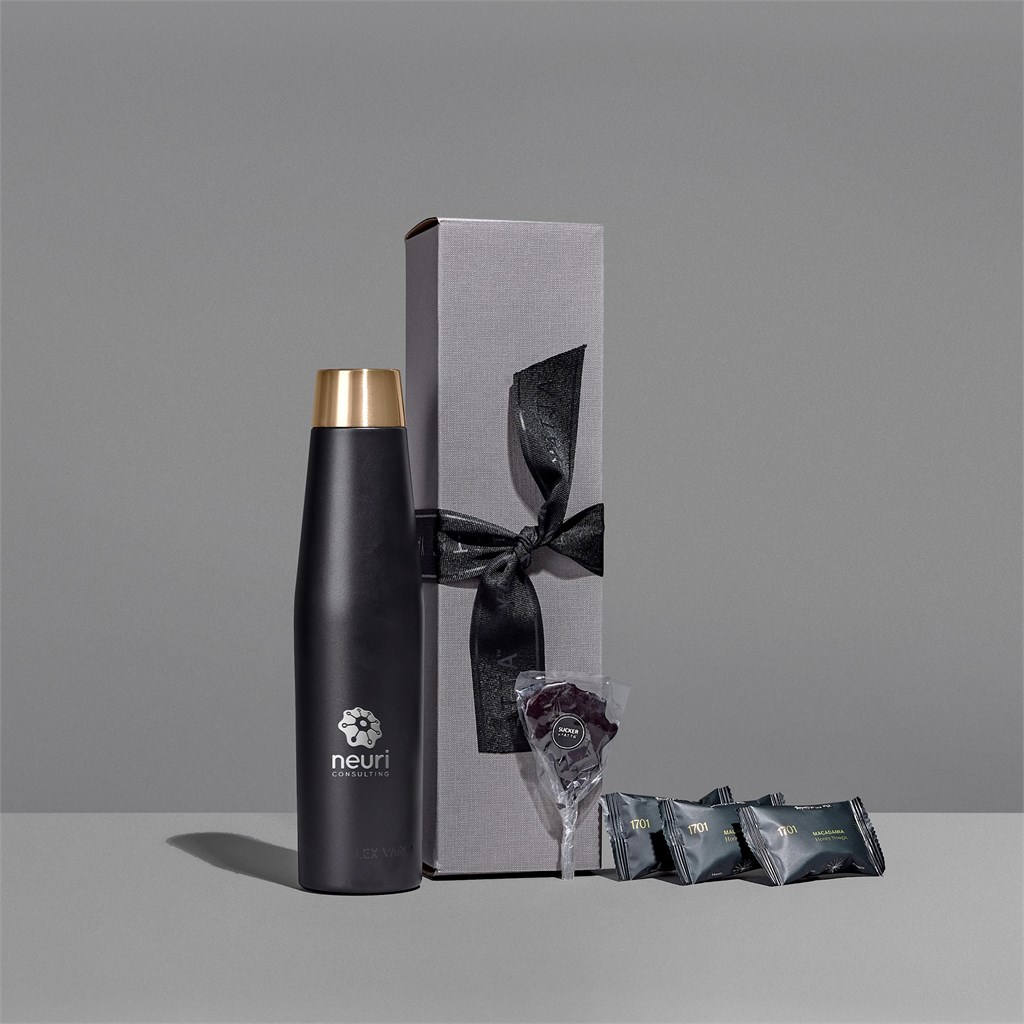 Yatta Subtly Stylish Hamper - Image 4