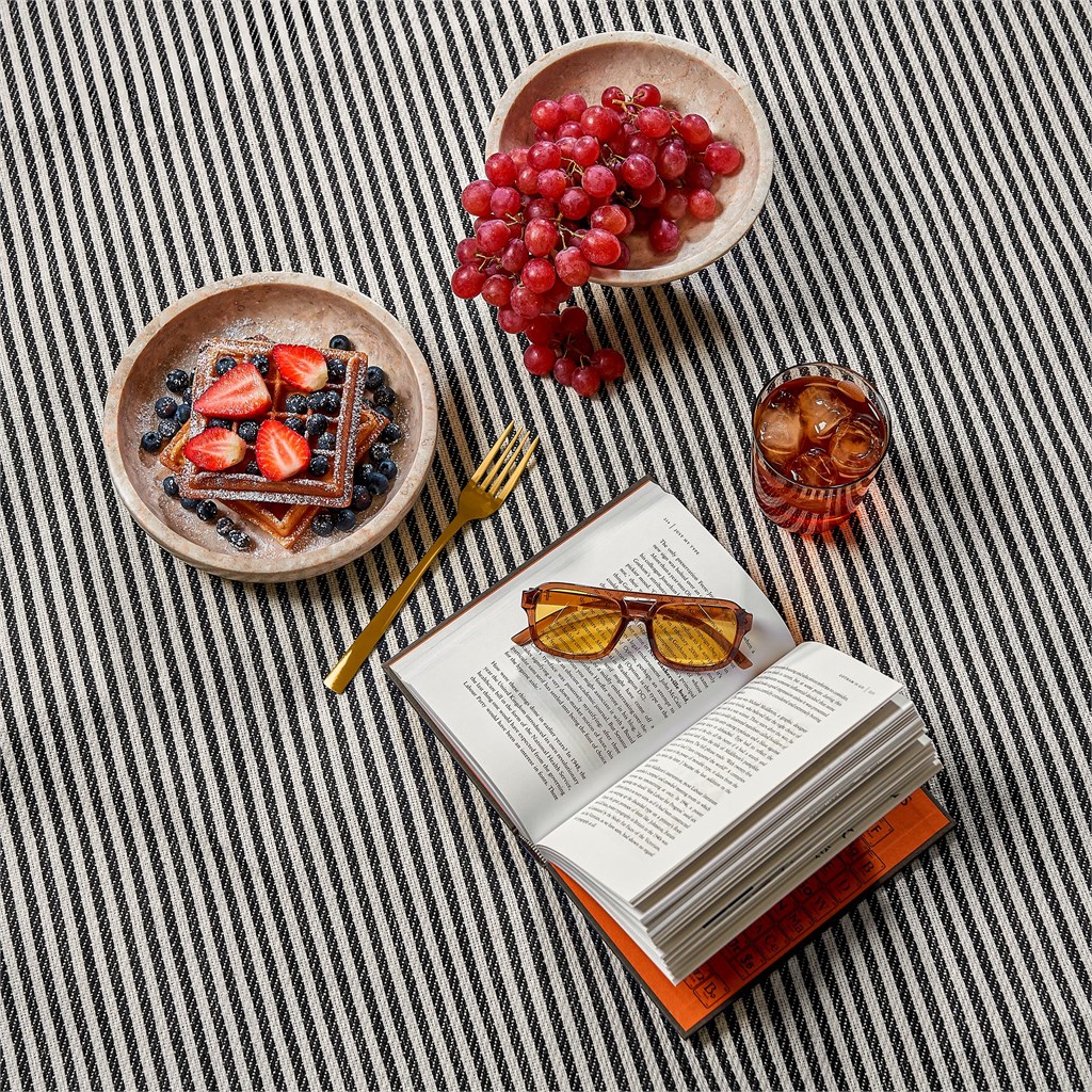 Serendipio Palmgrove Picnic Blanket - Image 5