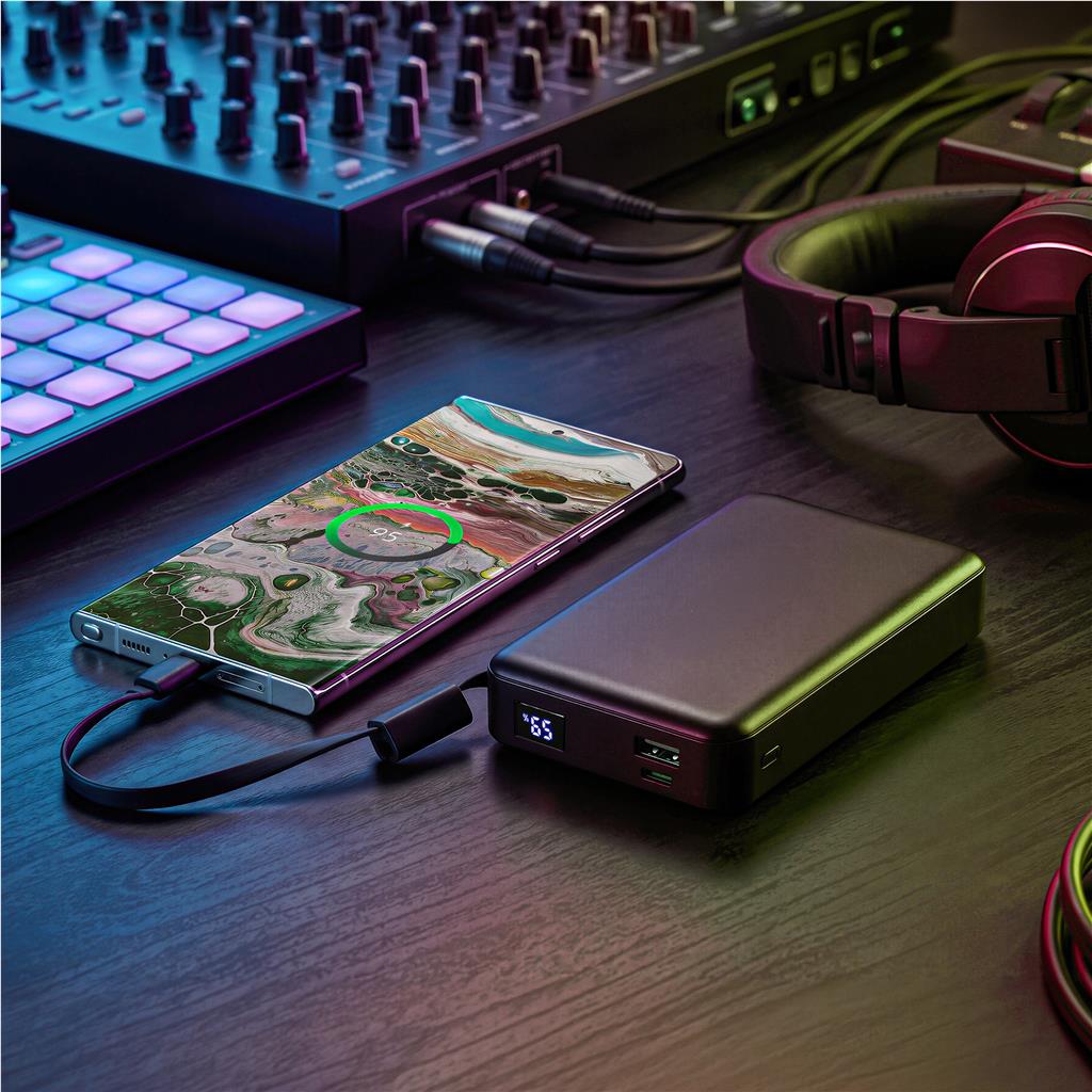 Swiss Cougar Salzburg Fast Charge 65W PD & QC Power Bank - 15 000mAh - Image 18