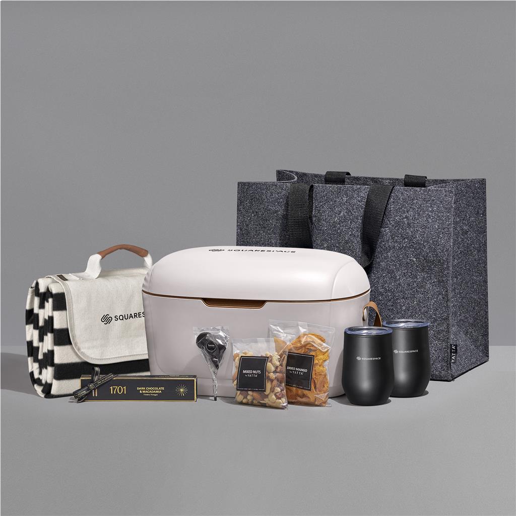 Yatta Outdoor Indulgence Hamper - Image 3