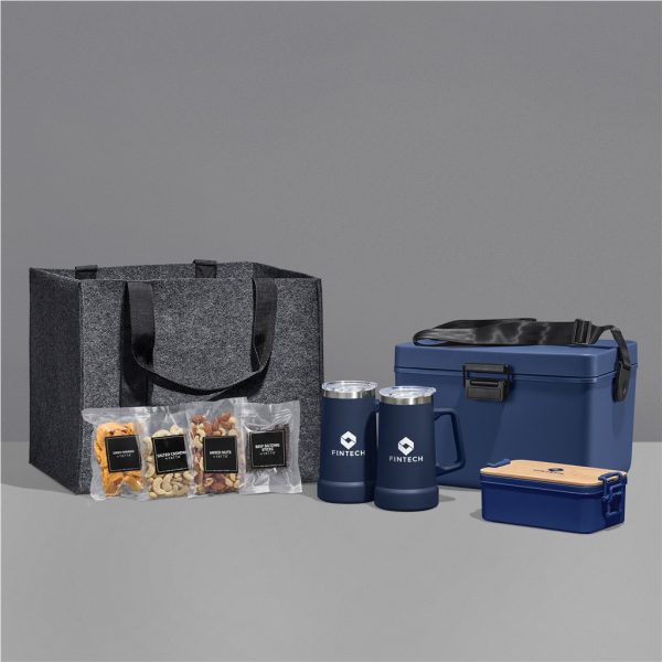 Yatta Distinguished Details Hamper