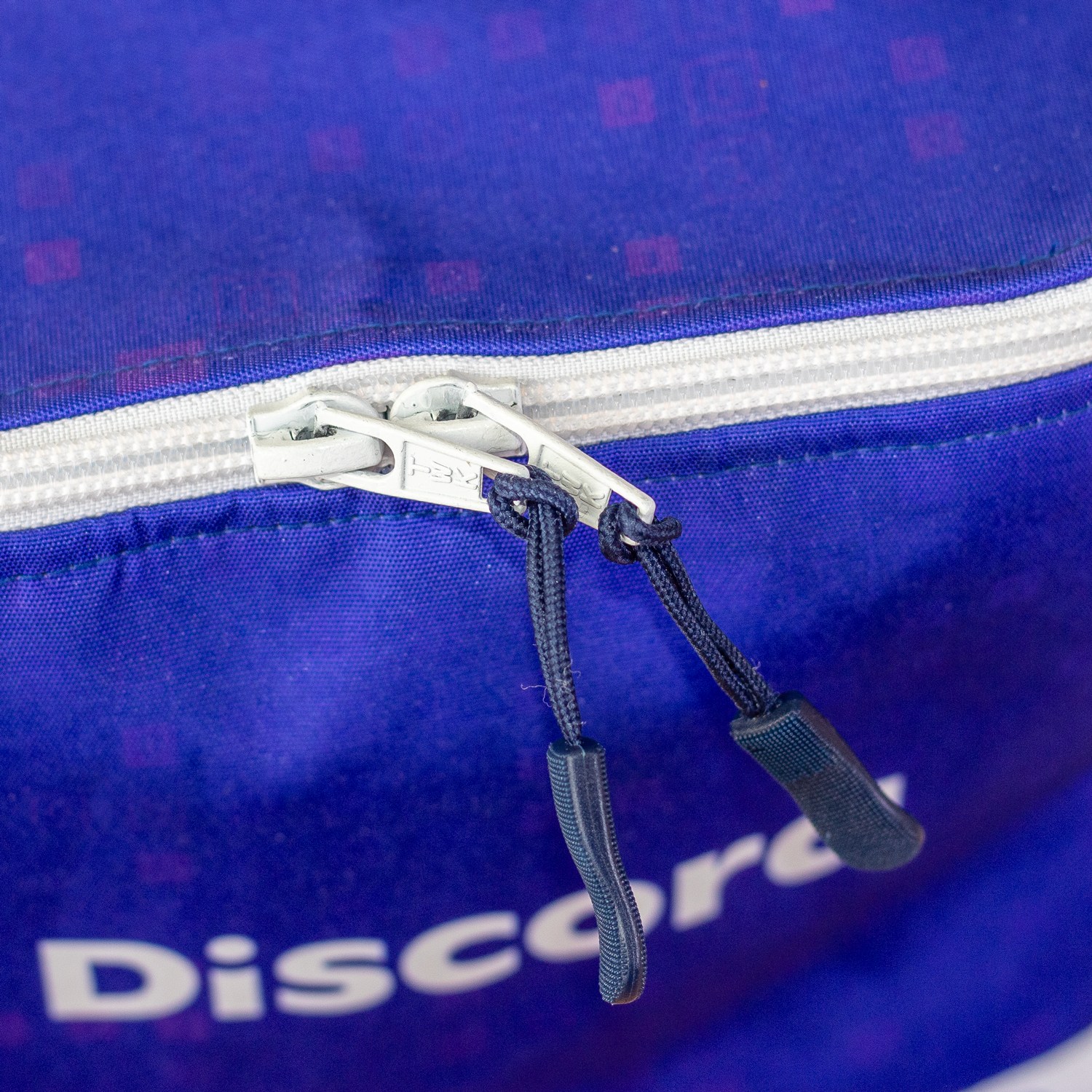 Prague 6 Can cooler bag - Upstyled - Image 3